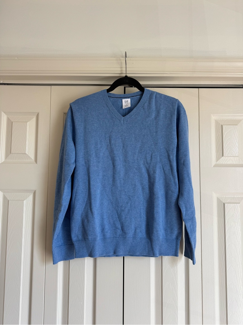 NWT GAP Kids V-neck Pullover Sweater Blue Size XXL Boys